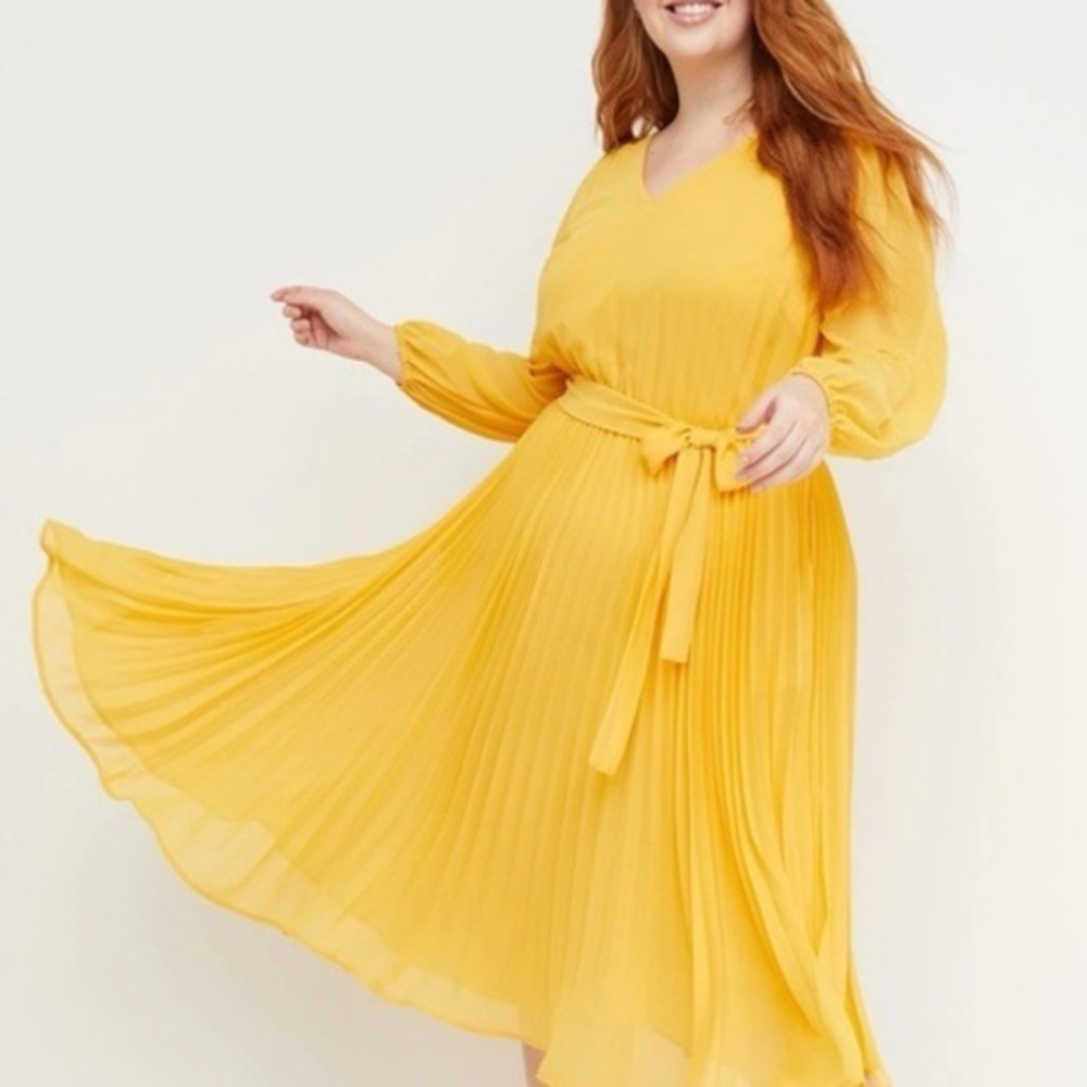 BEAUTICURVE X LANE BRYANT YELLOW PLEATED DRESS  size 18